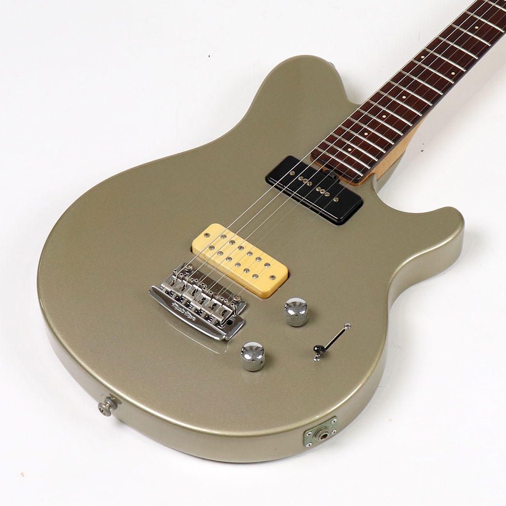 【中古】 エレキギター MUSIC MAN AXIS SPORT MM-90 PLATINUM Mod. 1999年製 Made in USA リアピックアップ Dimarzio DP154 DLX PLUSに交換済み ミュージックマン アクシス スポーツ ボディ