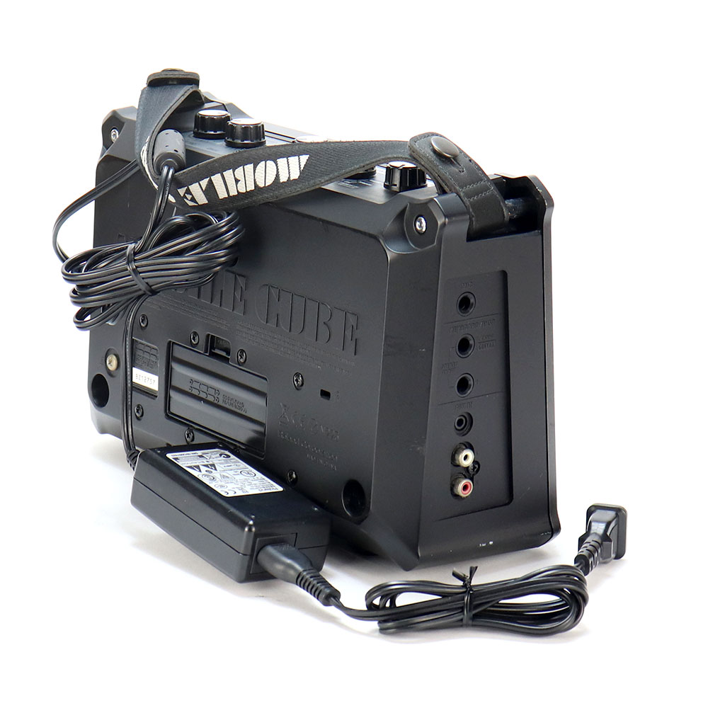 【中古】 ポータブルアンプ ROLAND ローランド MOBILE CUBE モバイルキューブ 全体