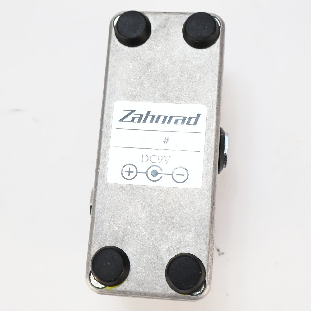 【中古】 Zahnrad ツァーンラート 4000pre プリアンプ ブースター ギター ベース エフェクター 本体画像 裏