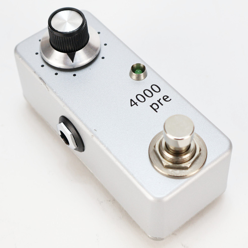 【中古】 Zahnrad ツァーンラート 4000pre プリアンプ ブースター ギター ベース エフェクター 本体画像 斜め 2
