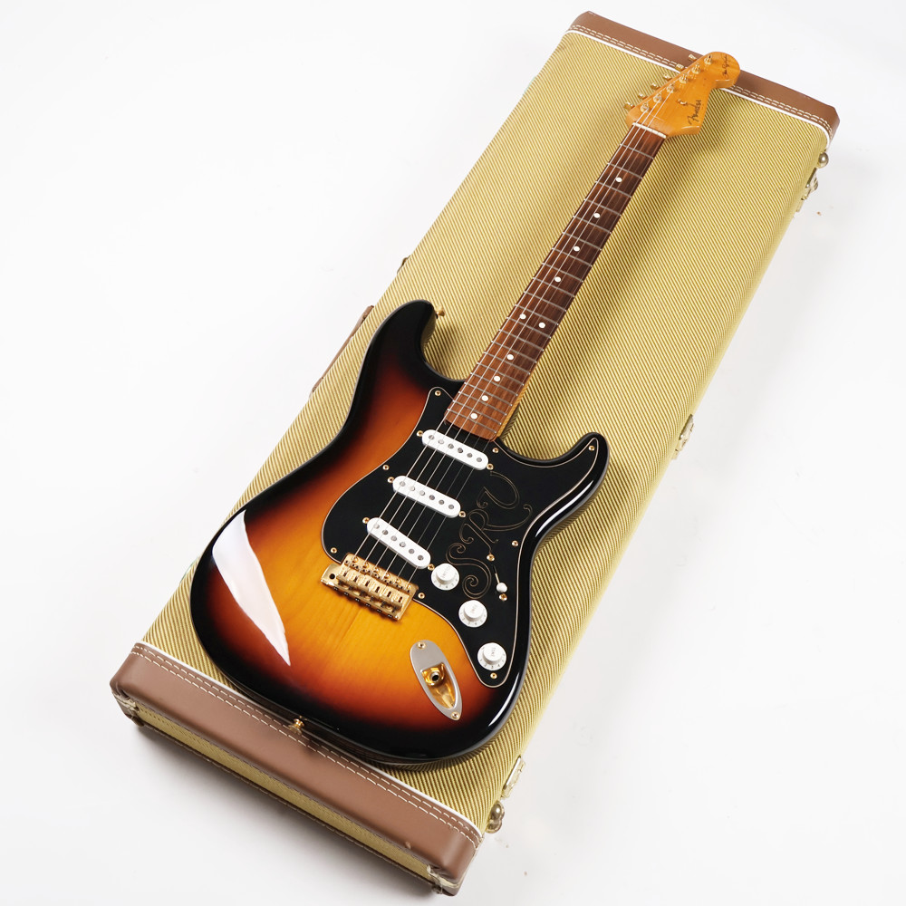 【中古】 エレキギター Fender Stevie Ray Vaughan Stratocaster Pau Ferro Fingerboard 3-Color Sunburst 2006年製 フェンダー スティーヴィー・レイヴォーン ストラトキャスター パーフェロー指板