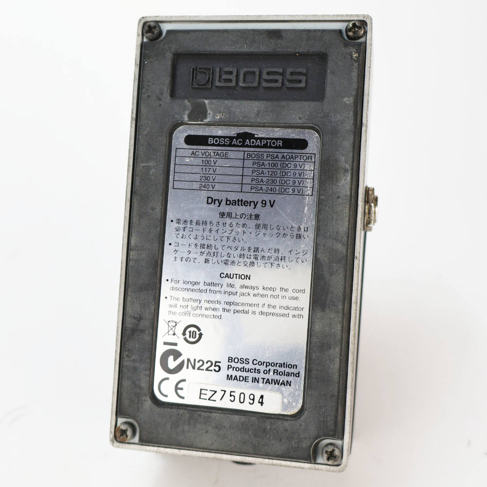 【中古】メタルゾーン エフェクター BOSS MT-2 Metal Zone ボス ギターエフェクター 本体画像 裏