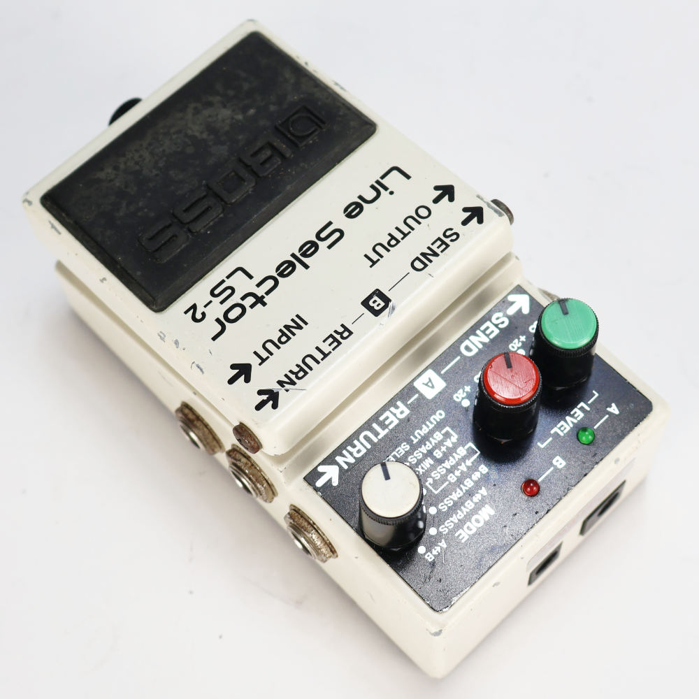 【中古】 ラインセレクター エフェクター BOSS LS-2 Line Selector ギター ベースエフェクター 本体画像 斜め