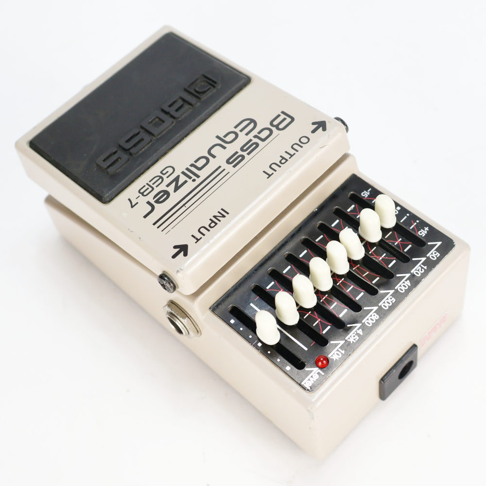 【中古】イコライザー エフェクター BOSS GEB-7 Bass Equalizer ベースエフェクター 本体画像 斜め 2