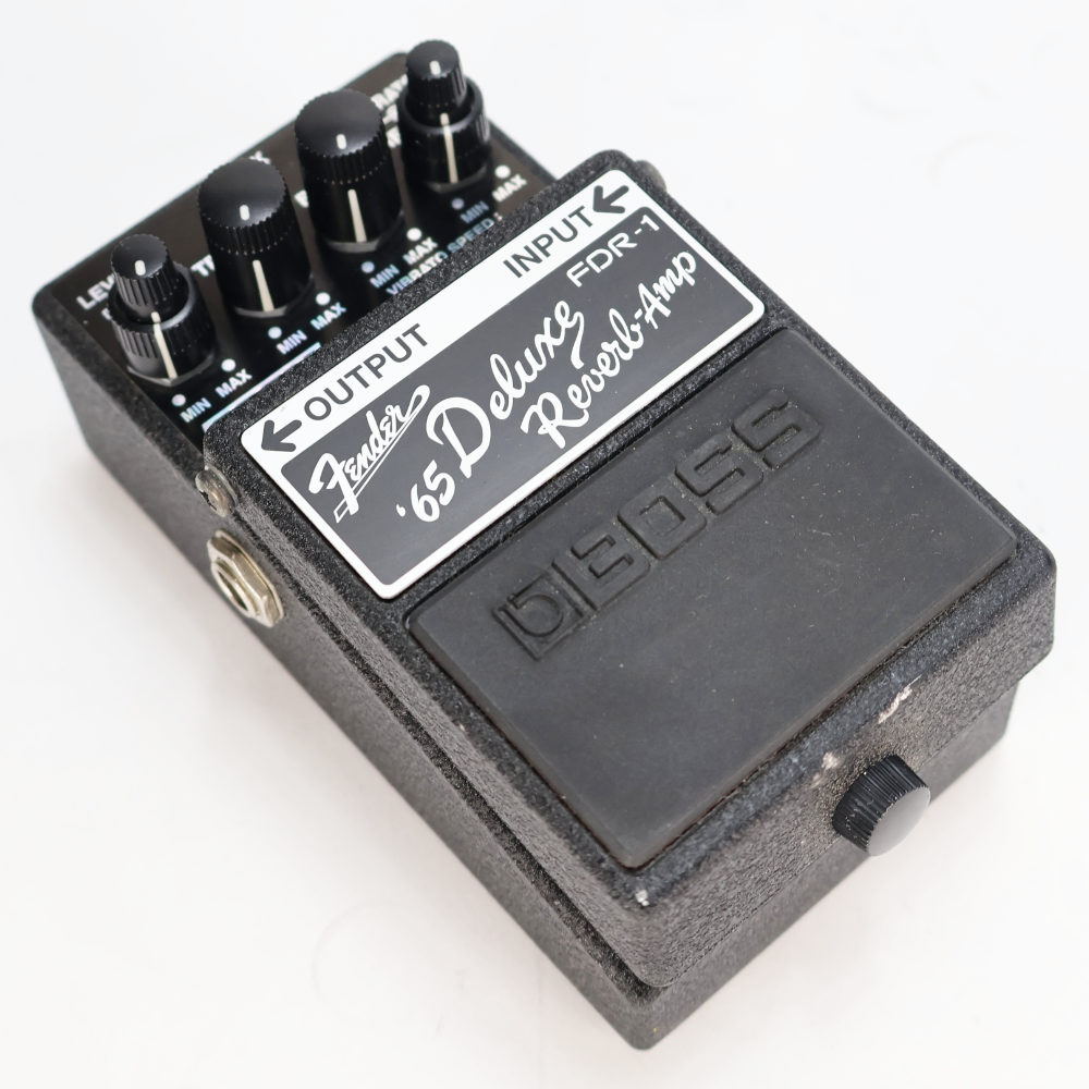 【中古】 BOSS FDR-1 Deluxe Reverb オーバードライブ ギターエフェクター 本体画像 斜め 2