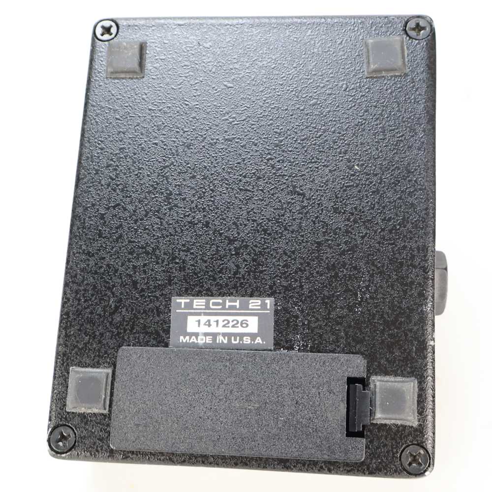 【中古】 TECH21 SansAmp GT2 アンプシミュレーター ギターエフェクター 本体画像 裏