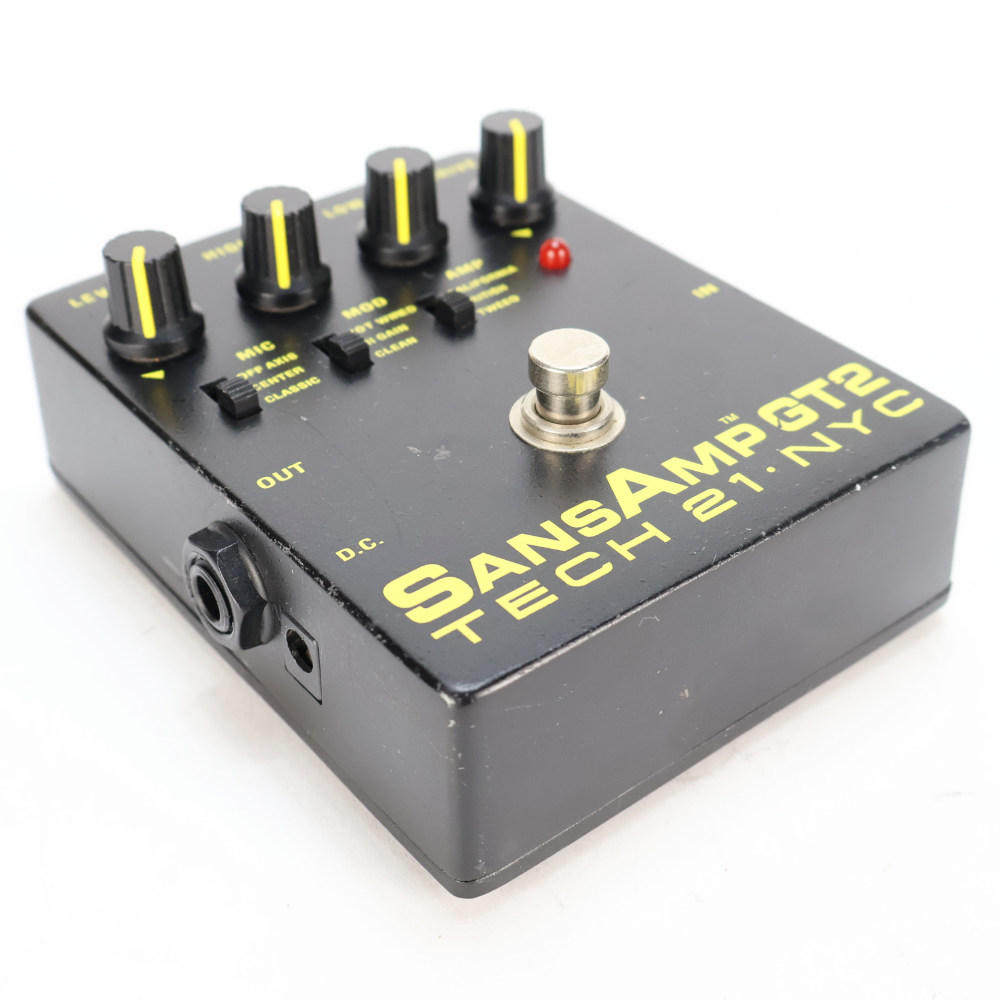 【中古】 TECH21 SansAmp GT2 アンプシミュレーター ギターエフェクター 本体画像 斜め 2