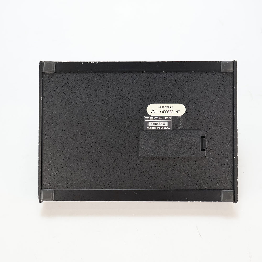 【中古】 ベース用プリアンプ TECH21 SansAmp PBDR PROGRAMMABLE BASS DRIVER DI ベース用プリアンプ エフェクター 裏面