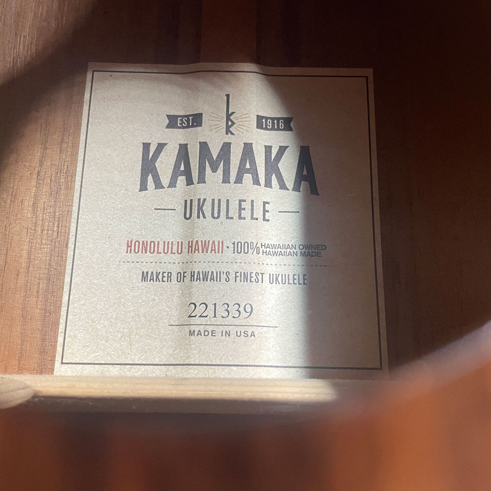 【中古】 ウクレレ KAMAKA HF-3 カマカ テナーウクレレ 2022年製 ハードケース付き MADE IN HAWAII USA ラベル