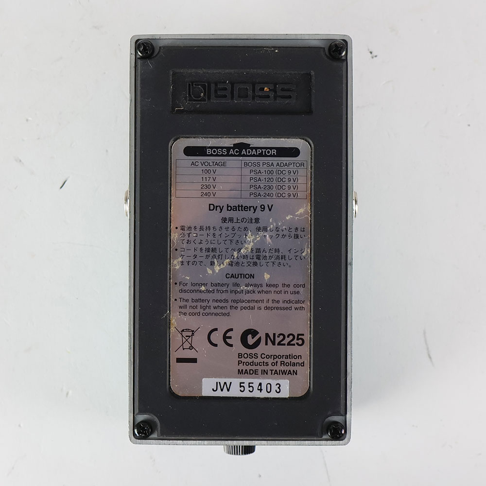 【中古】 トレモロ エフェクター BOSS TR-2 Tremolo ギターエフェクター 裏面