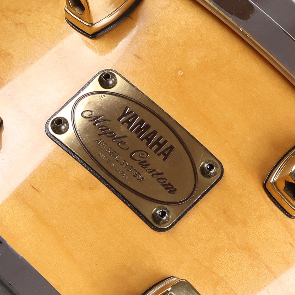 【中古】 スネアドラム ヤマハ YAMAHA MSD0106 Maple Custom 14x6.5 Made in Japan エンブレム