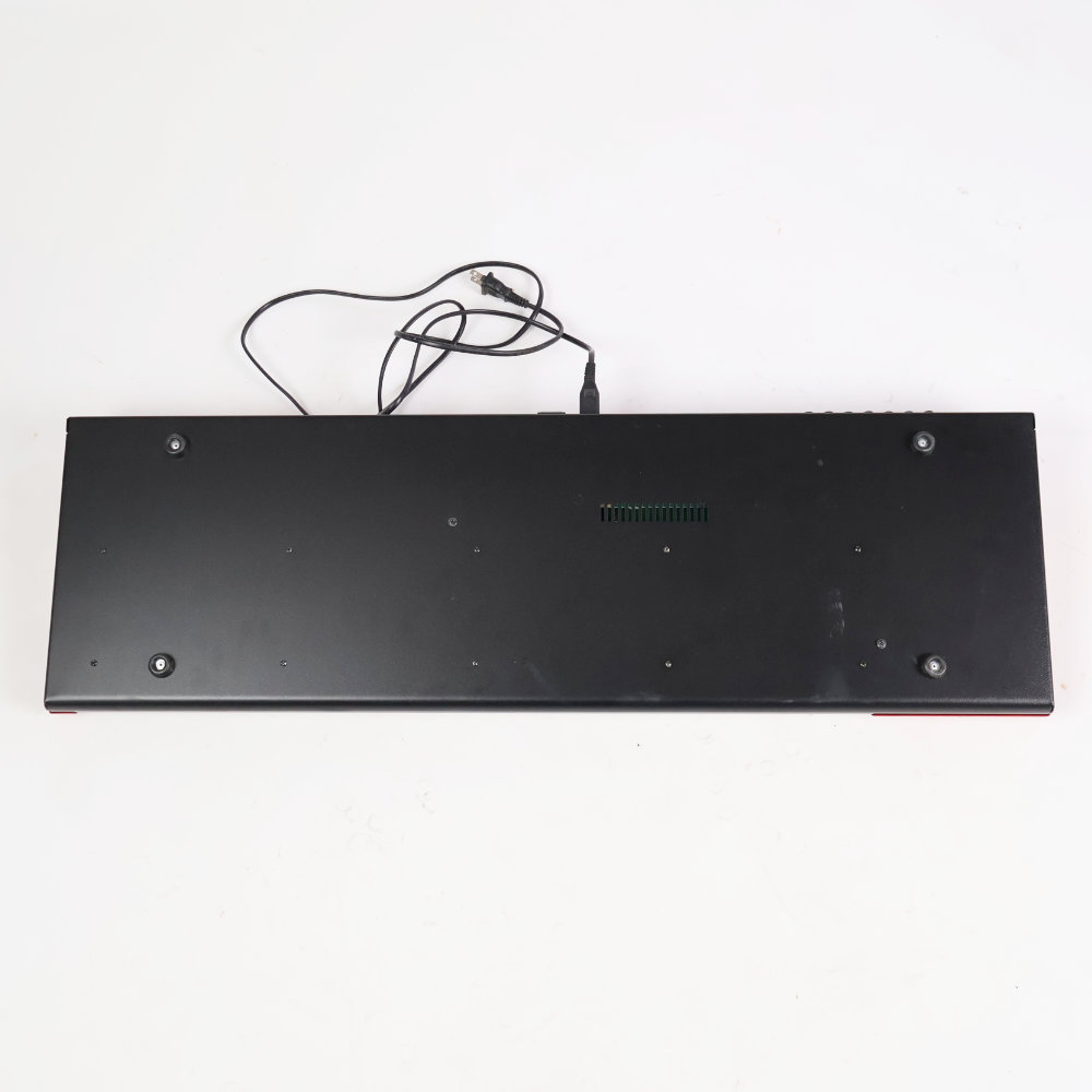 【中古】 シンセサイザー CLAVIA Nord Lead 2X 底面