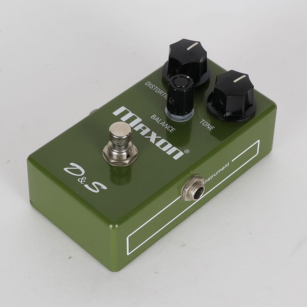 【中古】 Maxon マクソン D&S Reissue ディストーションサスティナー ギターエフェクター 全体