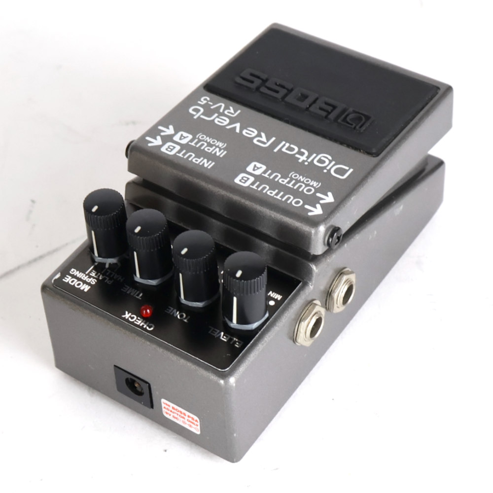 【中古】デジタルリバーブ エフェクター BOSS RV-5 Digital Reverb ボス リヴァーブ エフェクター リア斜めアングル画像
