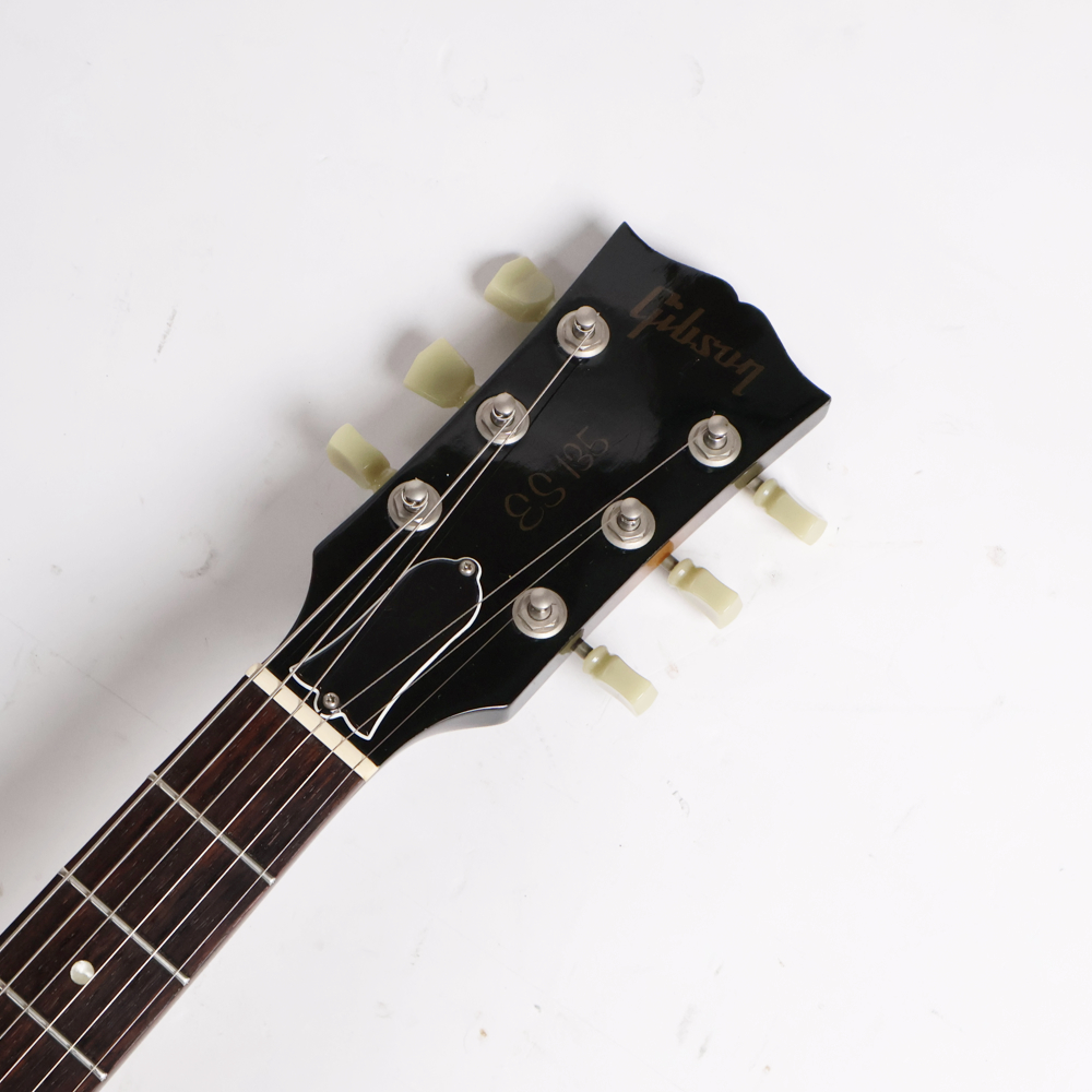 【中古】 エレキギター Gibson ES-135 Vintage Sunburst 1998年製 Lindy Fralin製P-90ピックアップに交換済み セミアコースティックギター ヘッド