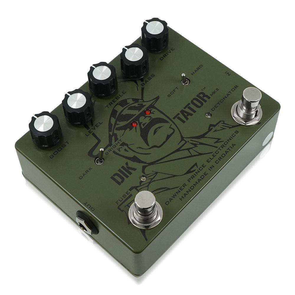 DAWNER PRINCE ELECTRONICS ドウナープリンスエレクトロニクス DIKTATOR MKII ブースター オーバードライブ ギターエフェクター 斜めアングル画像