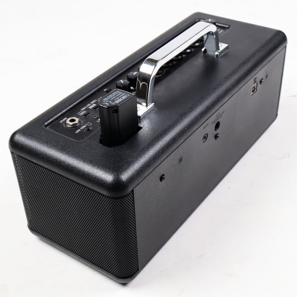 【中古】 ギターアンプ BOSS KATANA-AIR Guitar Amplifier ワイヤレス ギターアンプ カタナエアー 本体画像 斜め 