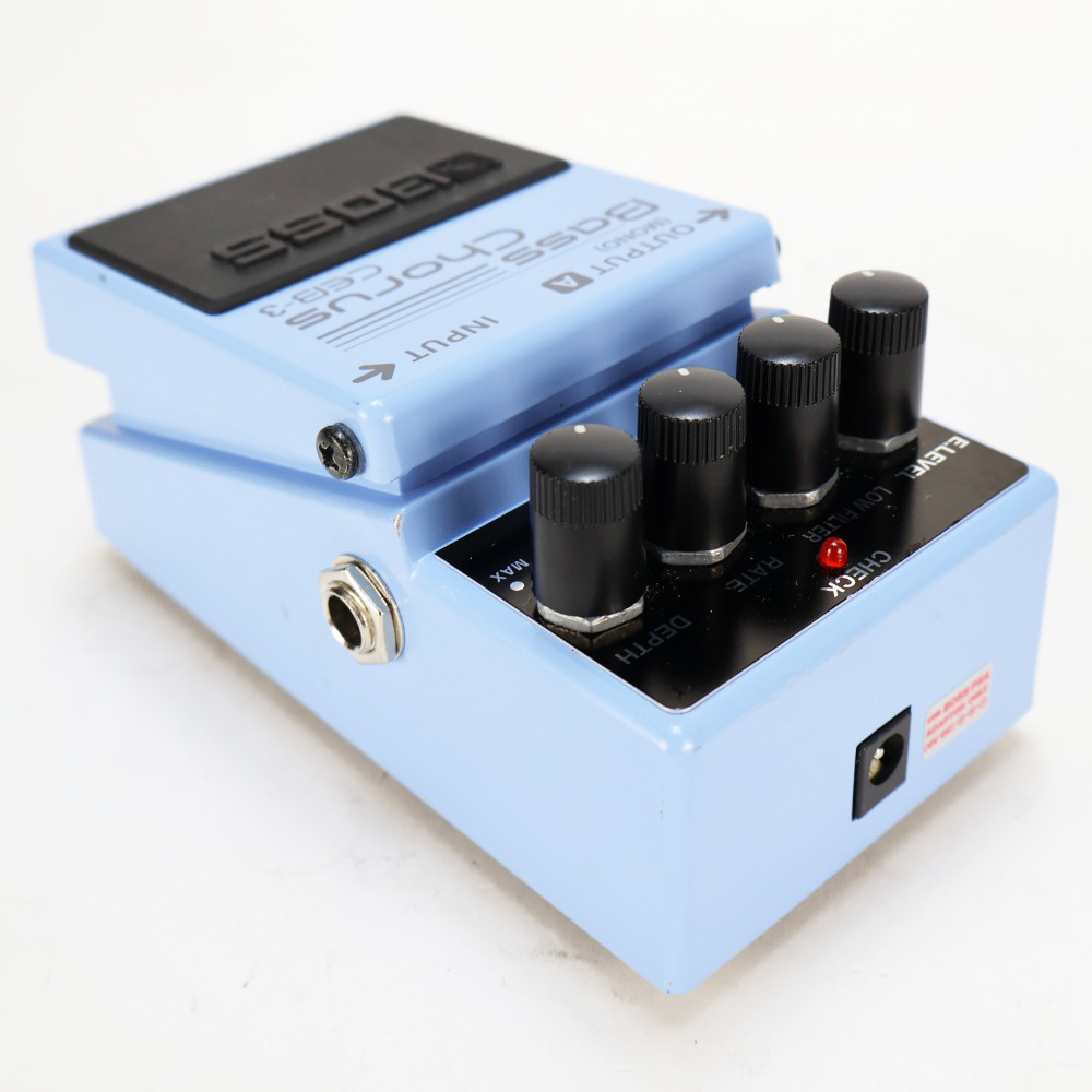 【中古】 ベースコーラス エフェクター BOSS CEB-3 Bass Chorus ベースエフェクター 本体画像 斜め