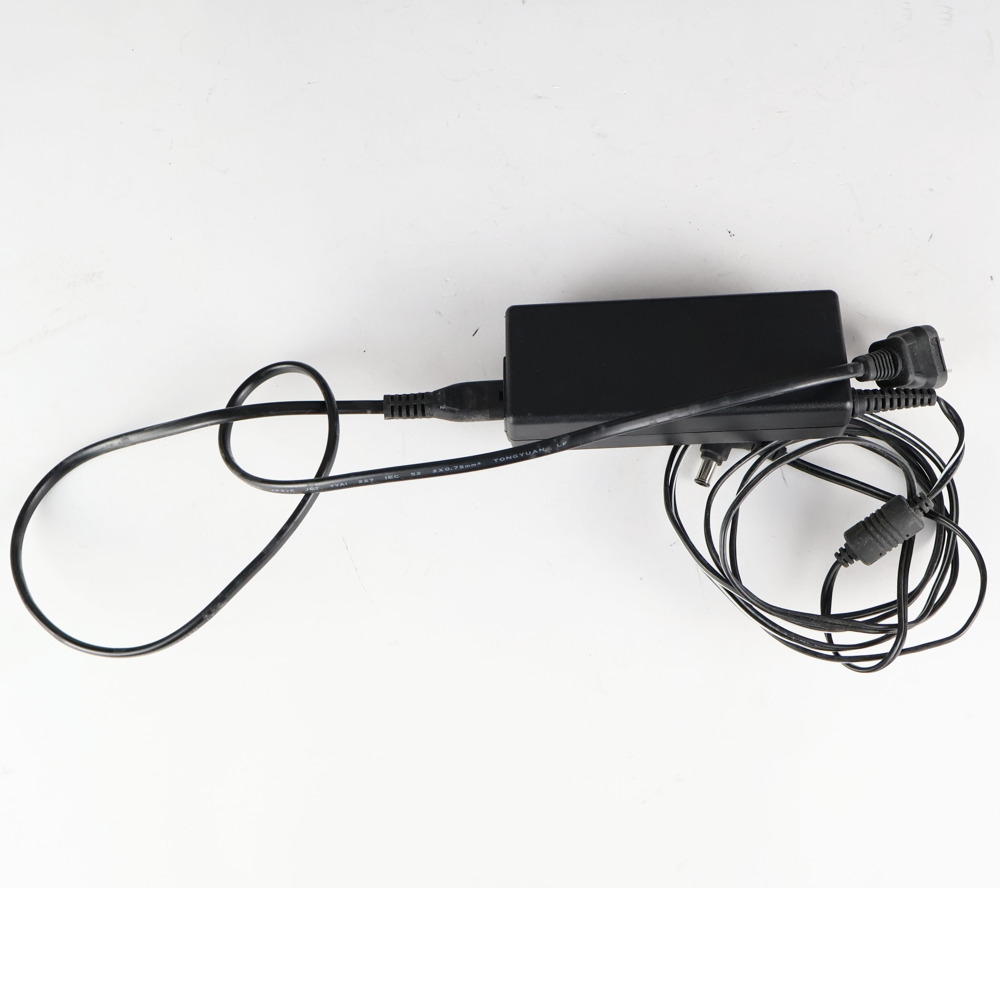 【中古】 コンパクトギターアンプ YAMAHA THR10C 小型アンプ ヤマハ 電源