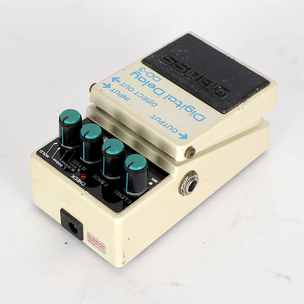 【中古】 デジタルディレイ エフェクター BOSS DD-3 Digtal Delay MADE IN JAPAN ギターエフェクター ディレイ 全体