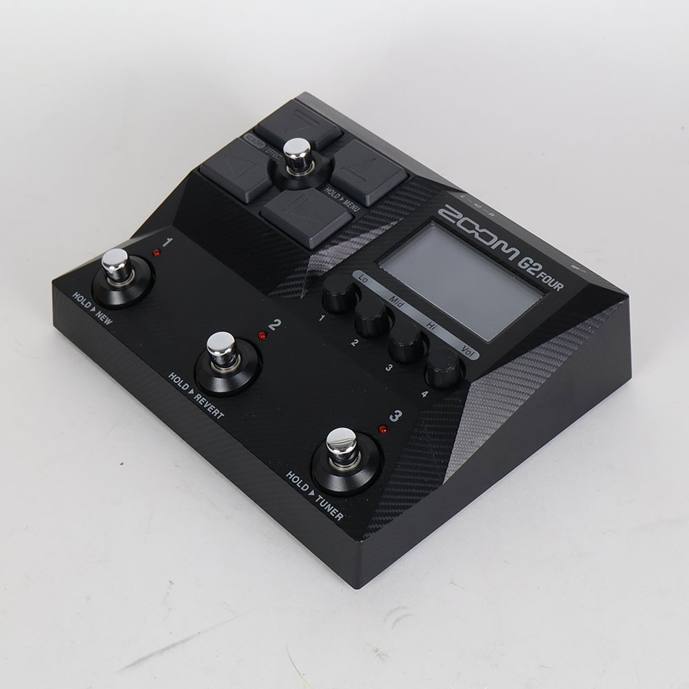 【中古】 ZOOM G2 FOUR ギターマルチエフェクター アンプエミュレーター 全体