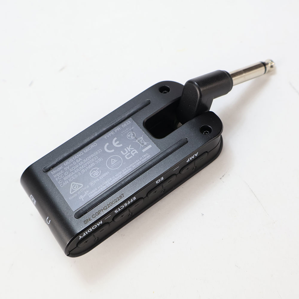 【中古】フェンダー ムスタングマイクロ Fender Mustang Micro ヘッドフォンアンプ 小型ギターアンプ 裏面
