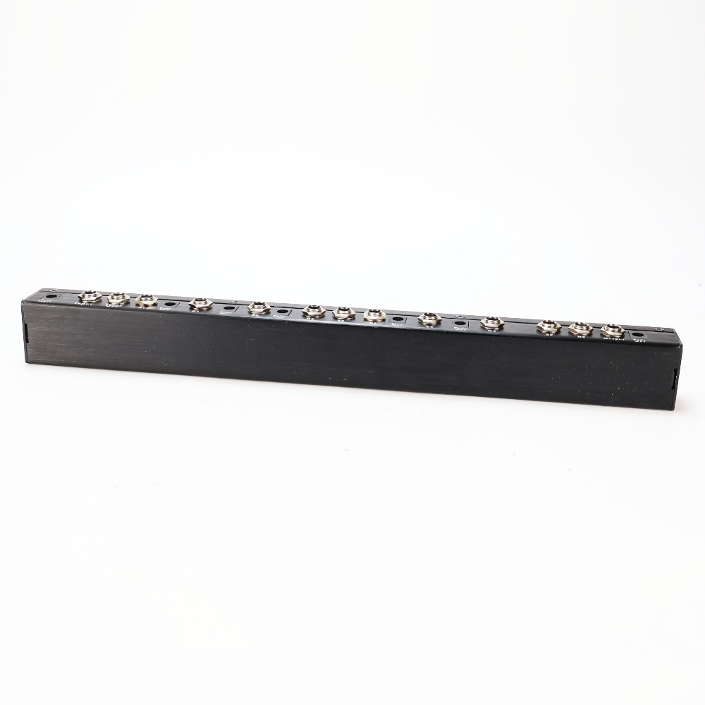 【中古】 スイッチャー One Control Iguana Tail Loop 2 本体画像 裏