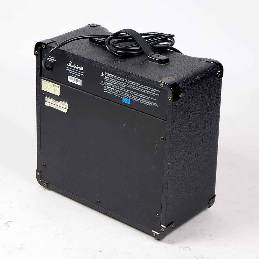 【中古】ギターアンプ マーシャル MARSHALL MG15CD 小型ギターアンプ コンボ 全体