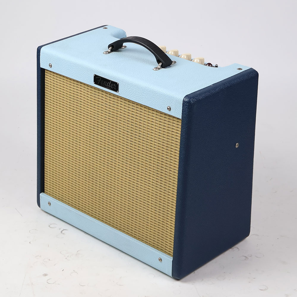 【中古】 ギターアンプ FENDER Blues Junior III TT BLUE EAGLE 限定カラー 真空管アンプ フェンダー ブルーズジュニア3 全体