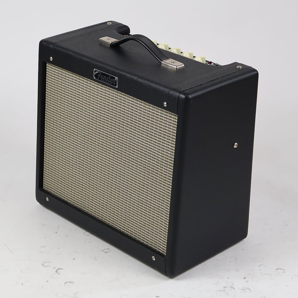 【中古】 Fender Blues Junior IV ギターアンプ コンボ 真空管アンプ 全体