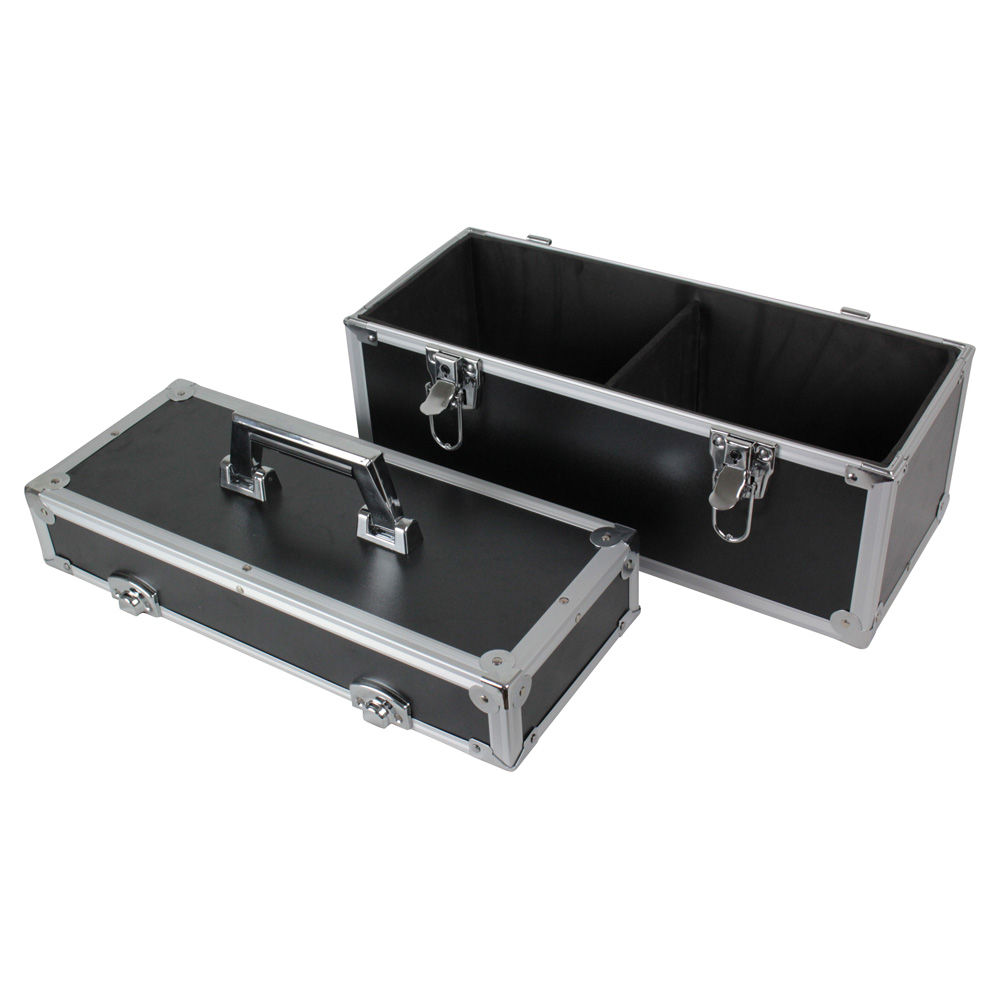 ケースの蓋は鍵でロックする事ができます。