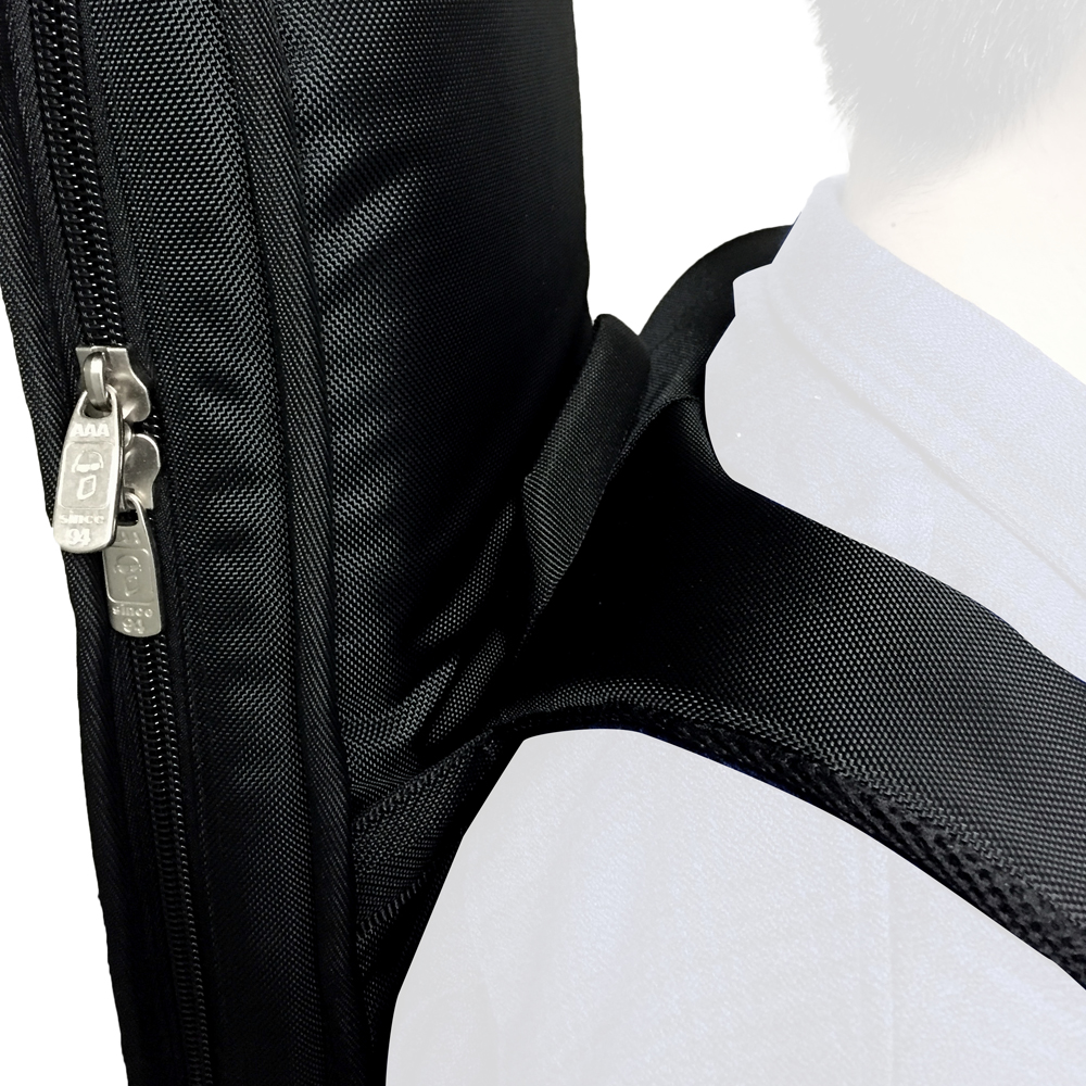 肩への負担を軽減するリュック