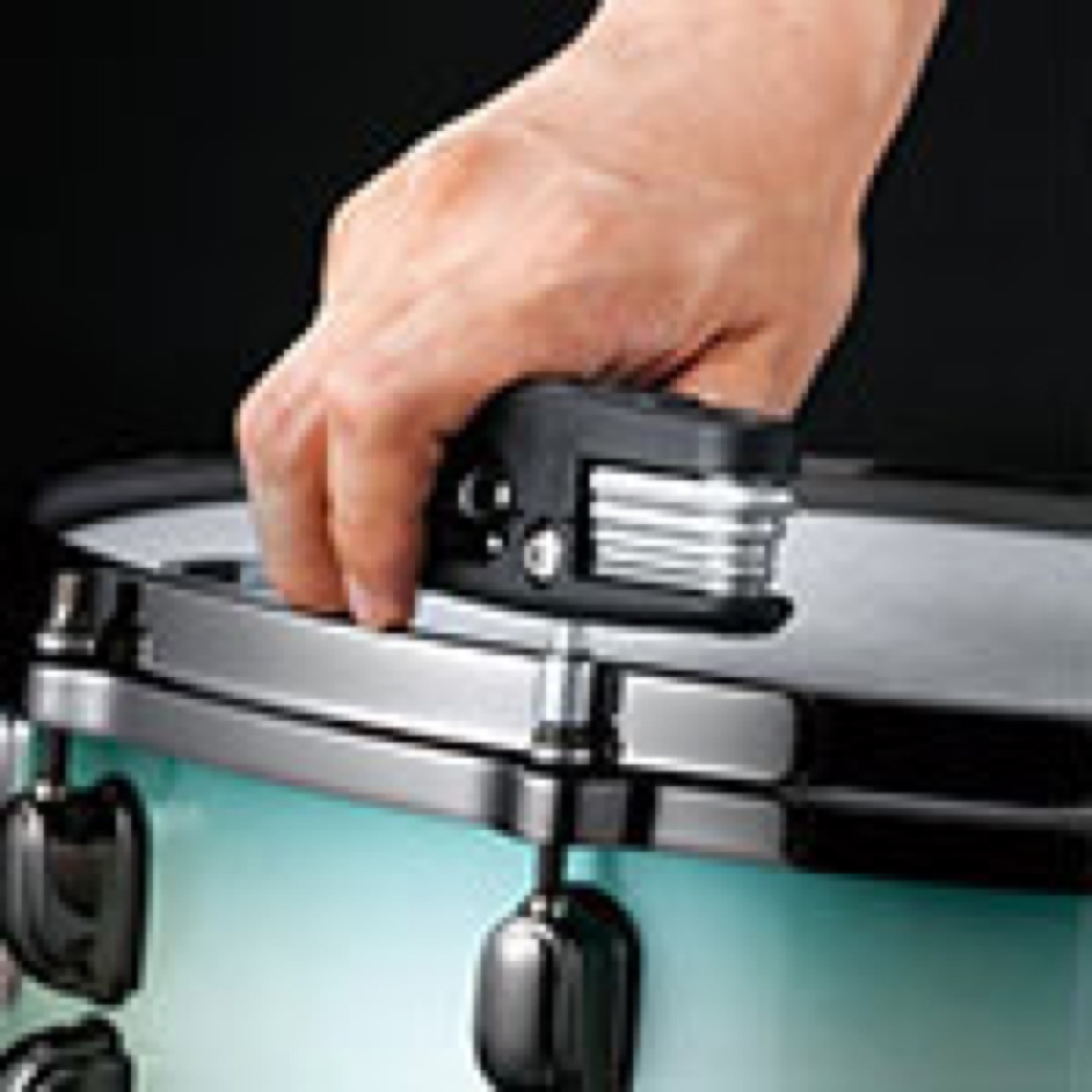 チューニングキーは先端部と中央部の2箇所