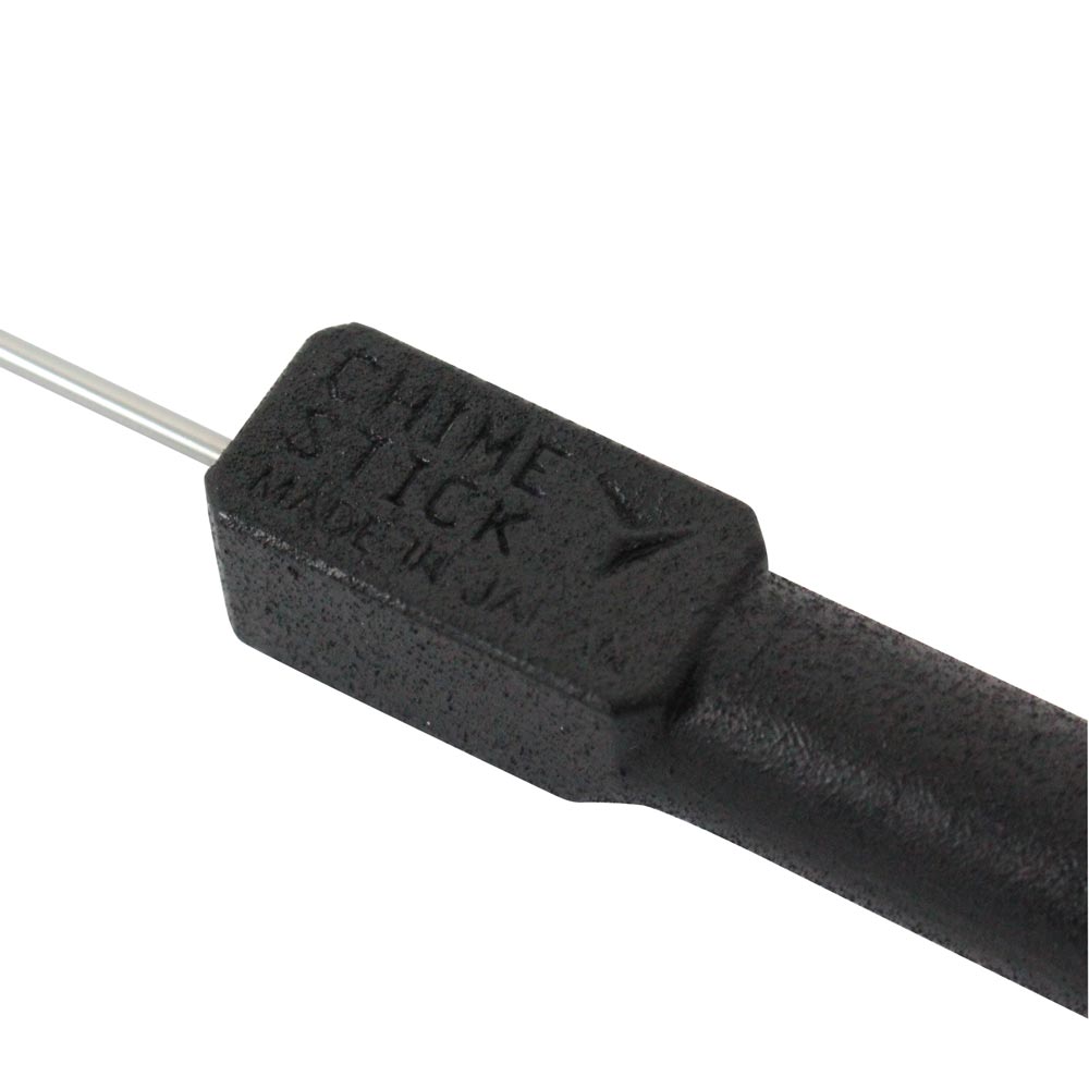 持ち手のトップ部を四角にする事で転がりを防止。