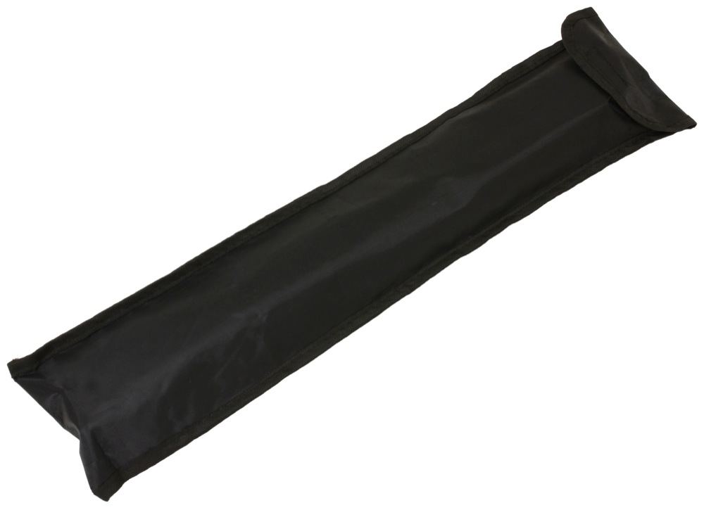 専用ポーチ付き。