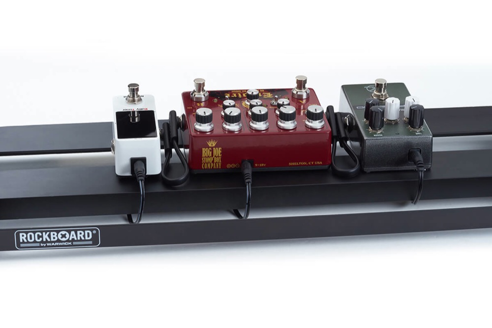 L字型のプラグがすっきり仕上げます