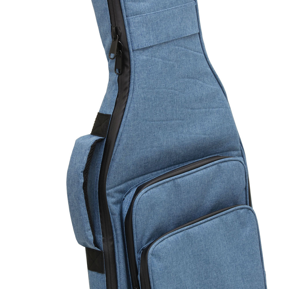 縦持ちに便利なグラブハンドルも備えています。