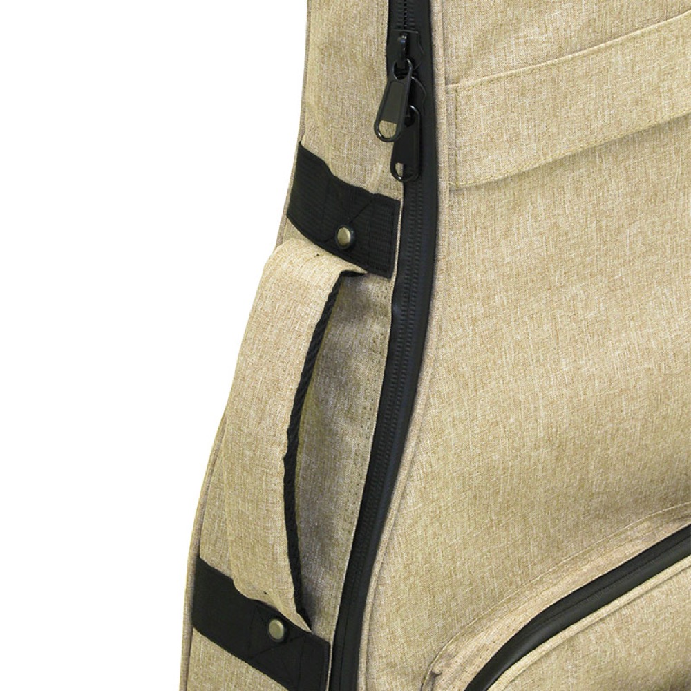 縦持ちに便利なグラブハンドルも備えています。