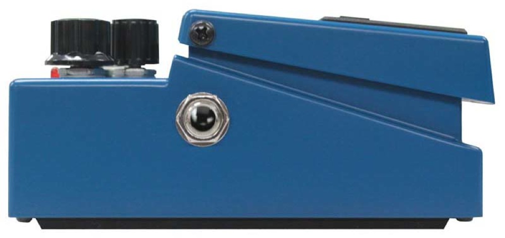 BOSS BD-2の左側側面の端子