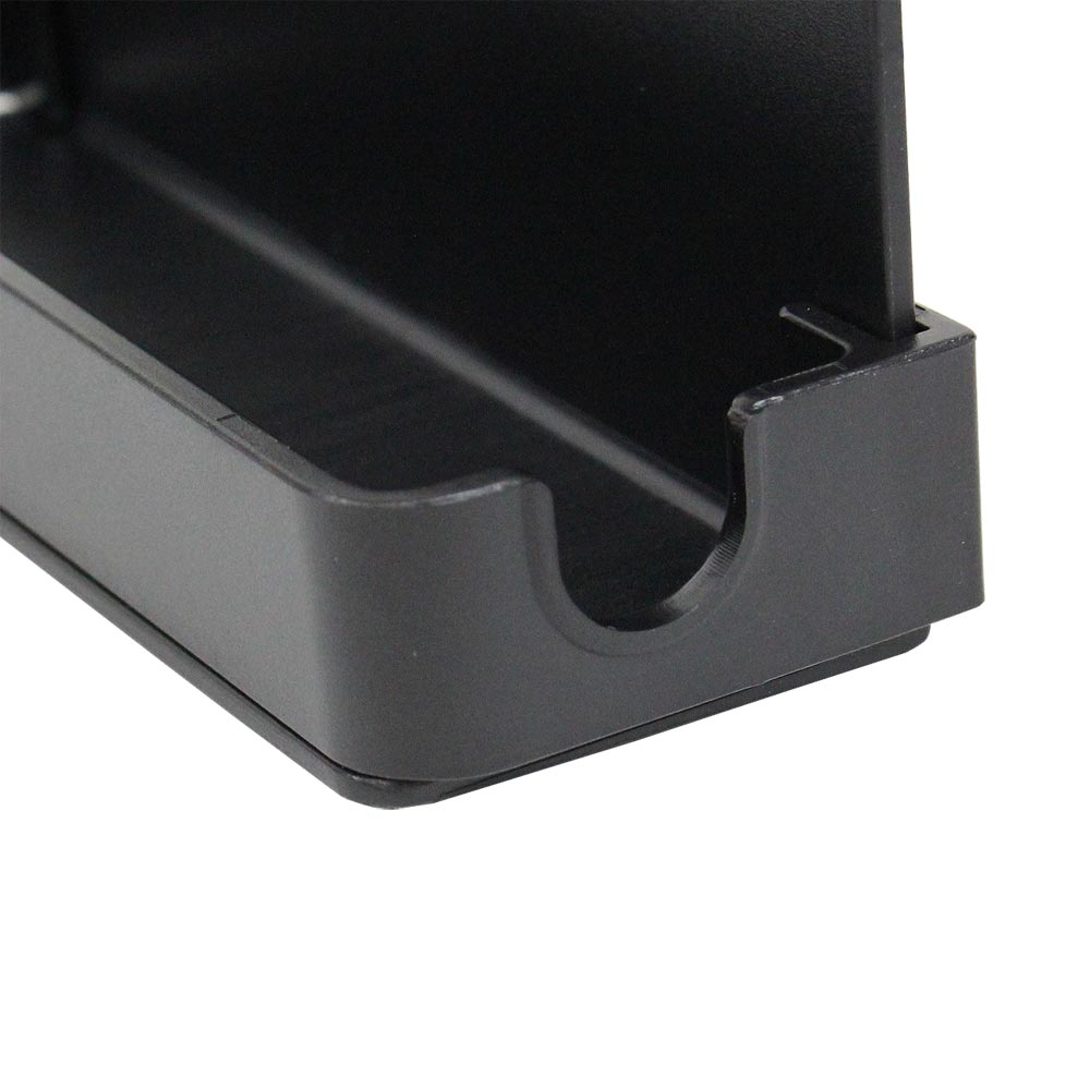 コンタクトマイクでのチューニングを想定したくぼみを設けています。