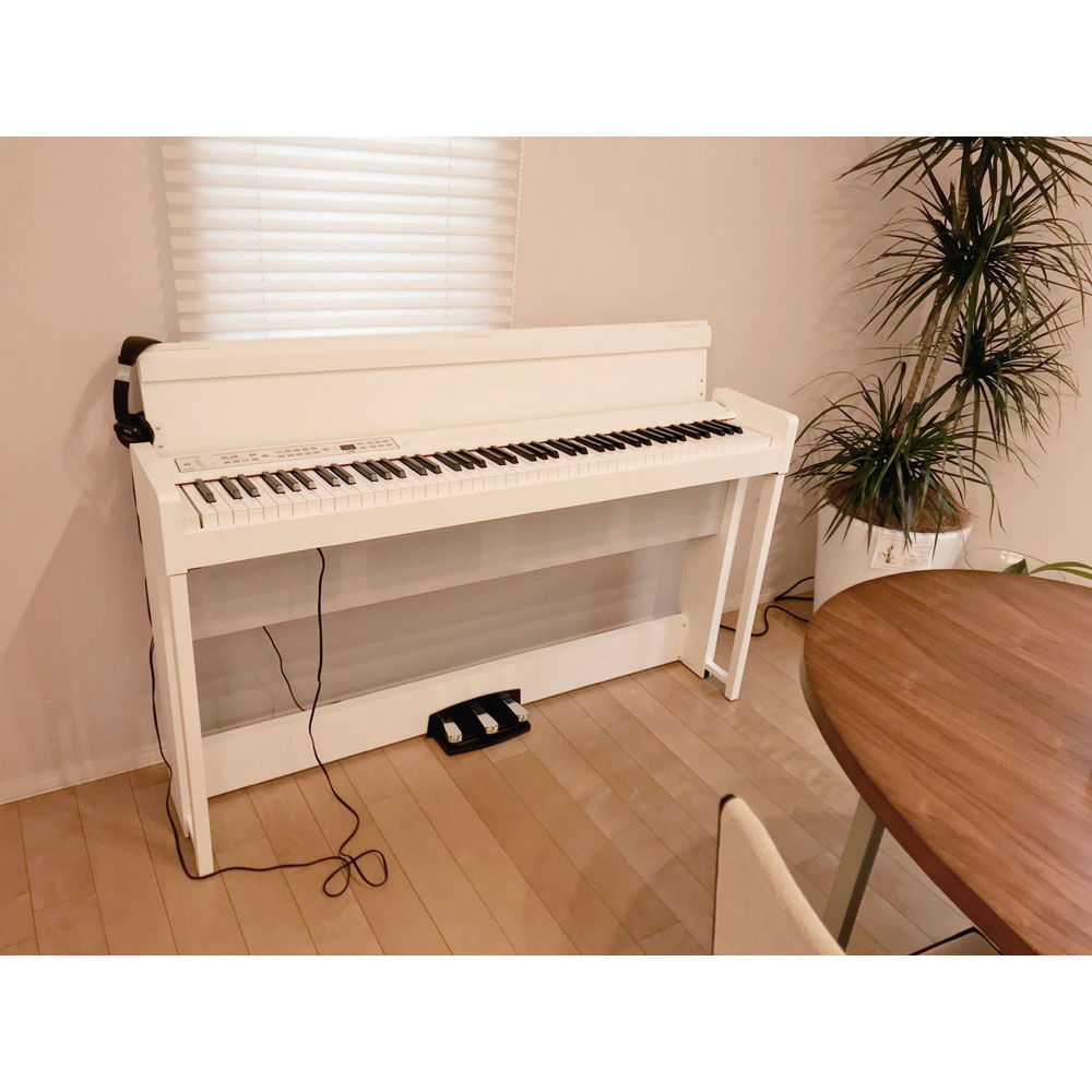 KORG C1 AIR WH 電子ピアノ KORG PC-110-WH X型キーボードベンチ ピアノマット（クリーム）付きセット ヘッドホン付き画像